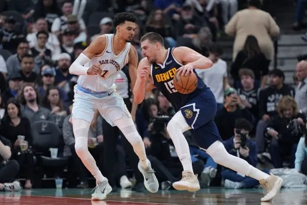 Are Early Timeout Indicator Bets a Cheat Code for In-Play Adjustments?