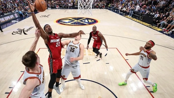 Are Third Quarter Swing Lines the Most Predictive Phase in NBA Betting?