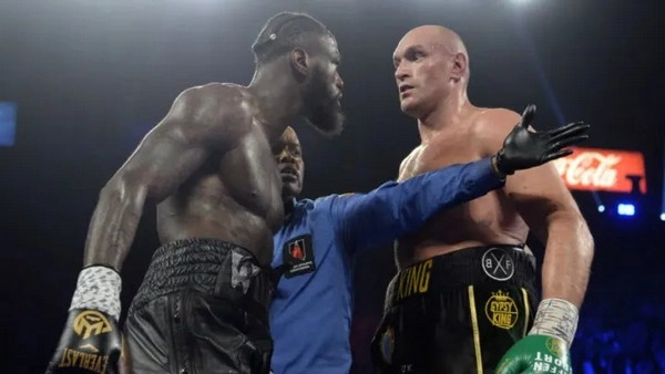 Where to find live boxing betting odds?