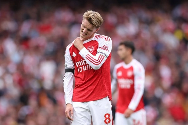 Odegaard called up by Norway despite shoulder injury concerns