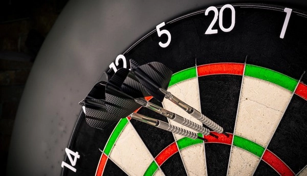 How to predict darts upset wins?