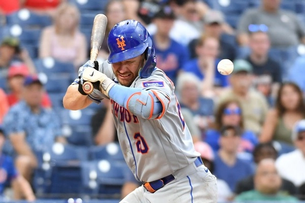 Are team totals in baseball predictable?