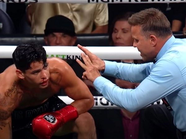 How do bettors approach a Knockdown Count Bet in boxing?