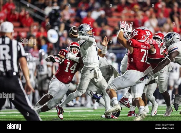 Can pocket collapse decide live betting on quarterbacks?