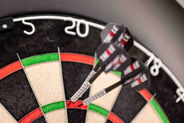Can treble accuracy decide handicap markets in darts?