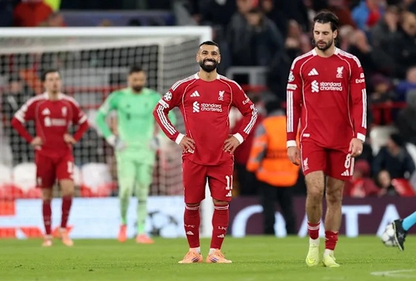 Is Mohamed Salah no longer capable of leading Liverpool, as Carragher claims?