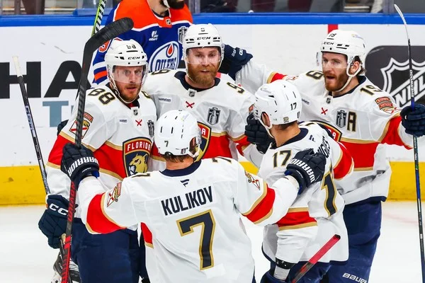 Can back-to-back betting in hockey pay off more often than betting on the outcome of the match?