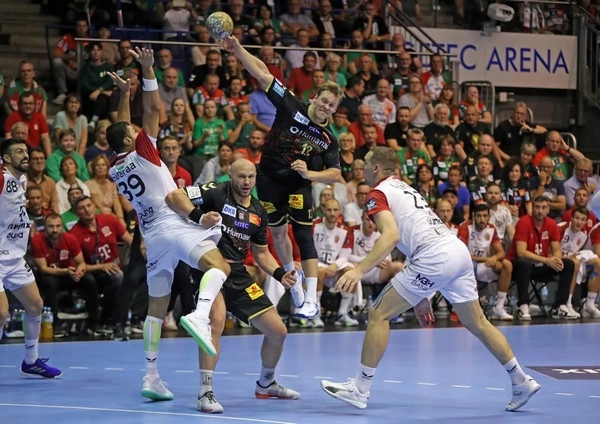 How does handball counter attack strategy influence odds?