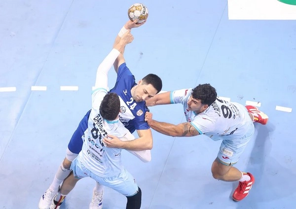 Can handball defensive gaps expose weak teams?