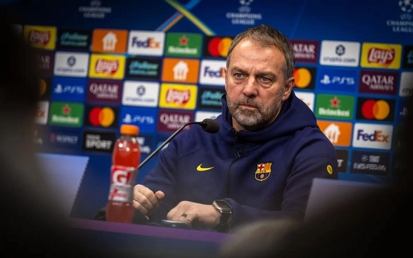 Hansi Flick praises Barcelona's resilience after returning to top of La Liga