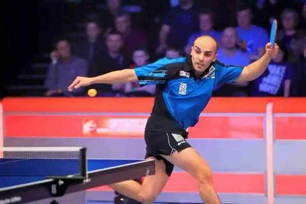 When does an explosion in a table tennis fight reveal an interesting move?
