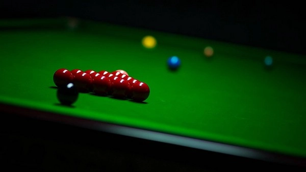 Is getting stuck when breaking a break a warning sign in snooker betting?