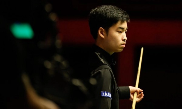 Does high pressure in snooker show weakness?