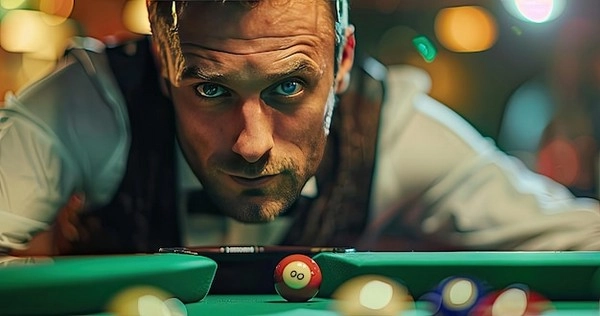 How much does table wear affect long-term snooker matches?