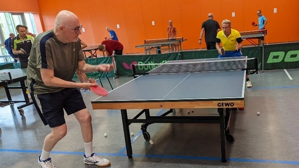 Does a depth error in receiving the ball create a momentum shift?